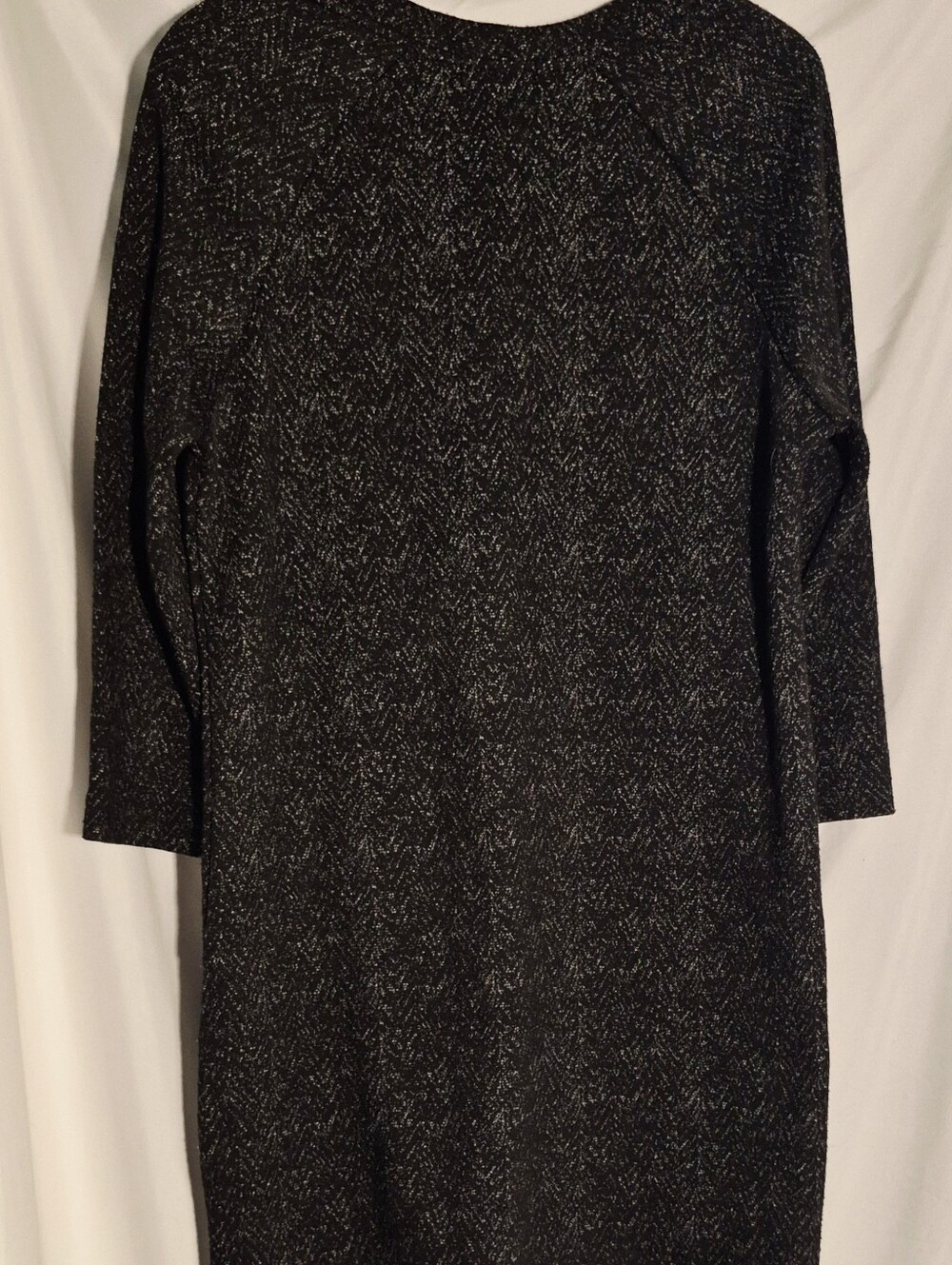 le chateau Black Textured Long Sleeve Shift Dress with Subtle Speckle - Picture 4 of 4